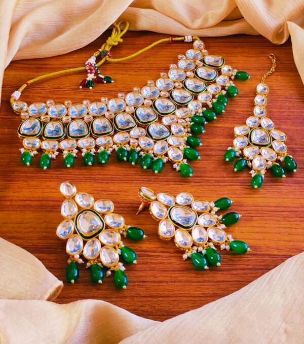 Indian Dabbi Kundan Necklace