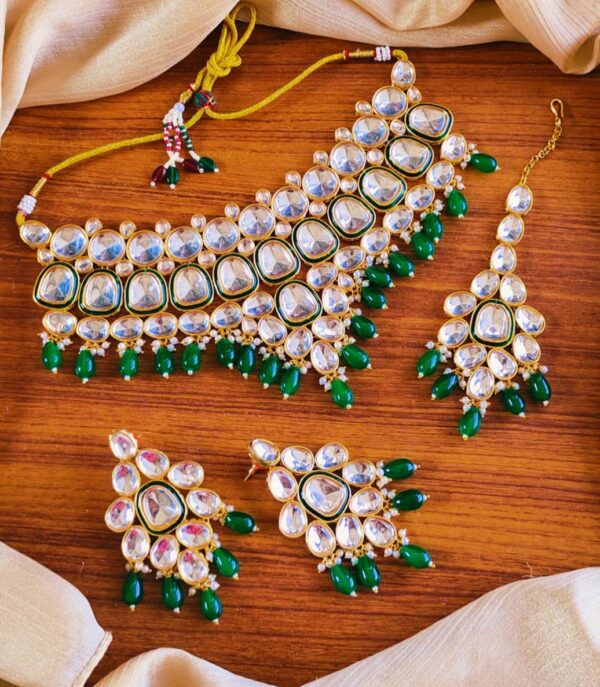 Indian Dabbi Kundan Necklace