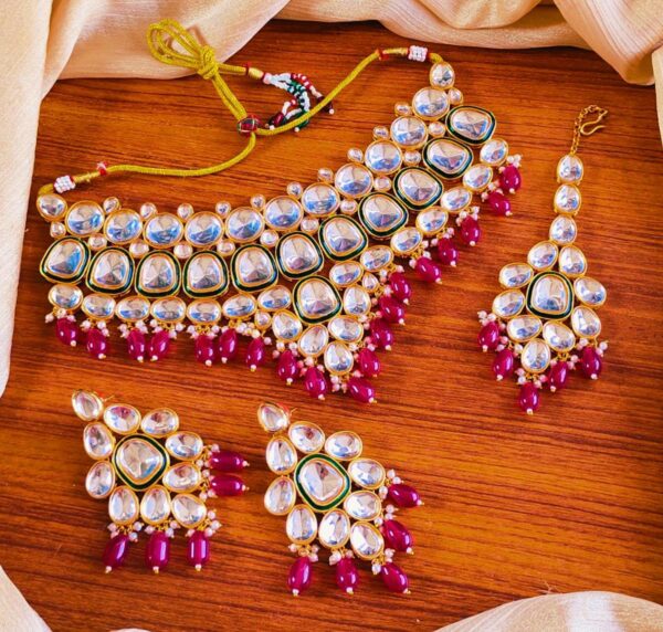 Indian Dabbi Kundan Necklace